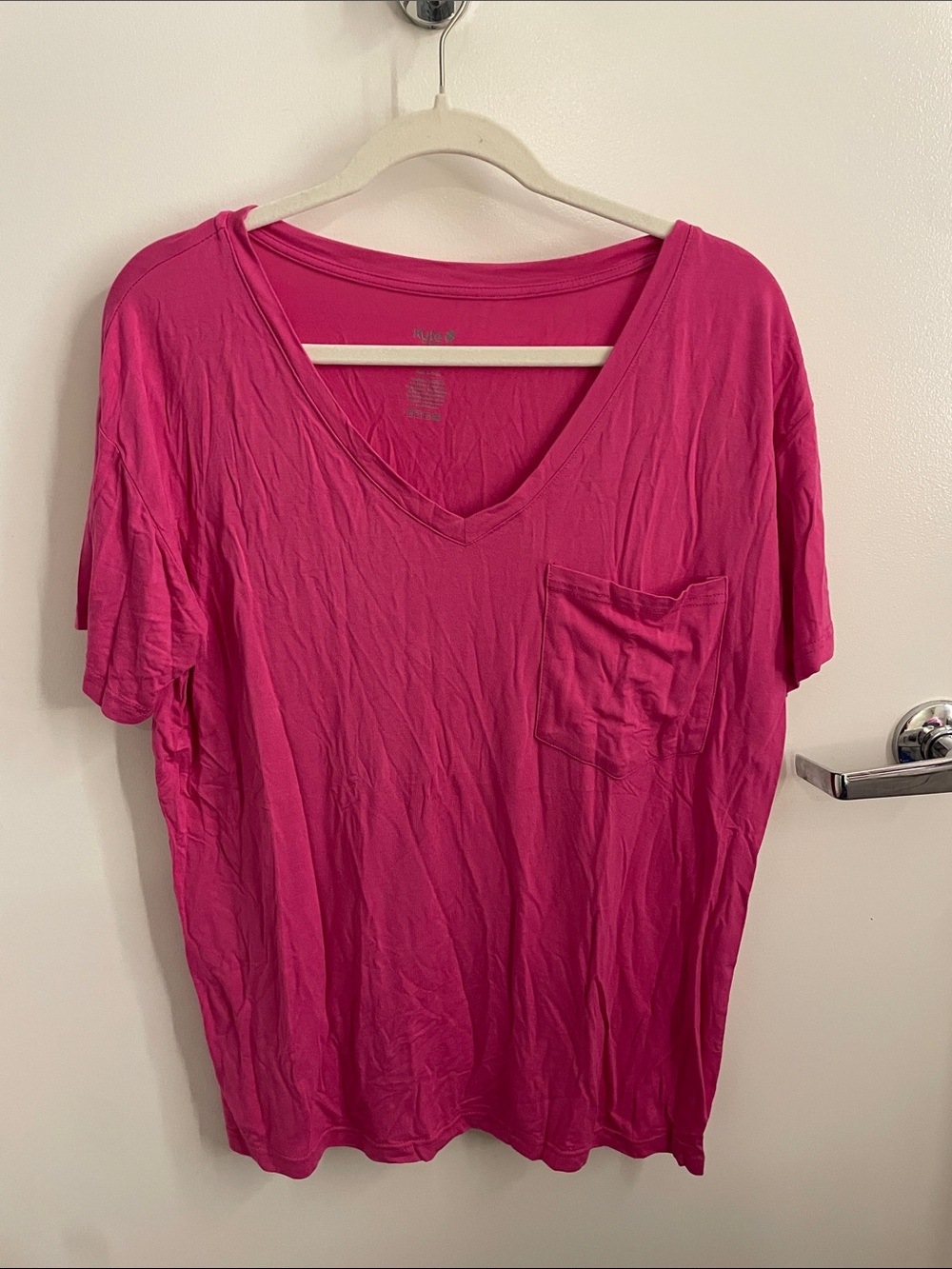 Kyte BABY Women's Hot Pink V-Neck Pocket Tee